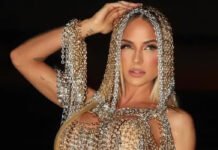 Gabi Martins brilha em look diferente no minidesfile da Vila Isabel: ‘Prontinha’