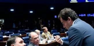 Fábio celebra Flávio Bolsonaro para presidência, mas defende união da direita