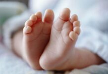 Bebê morre engasgado com pedaço de maçã em Cuiabá