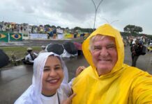 Advogada compara deputado a Moisés, diz que Bolsonaro é ‘Messias’ e detalha raio