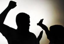 Mulher é agredida pelo marido após pedir para desligar som