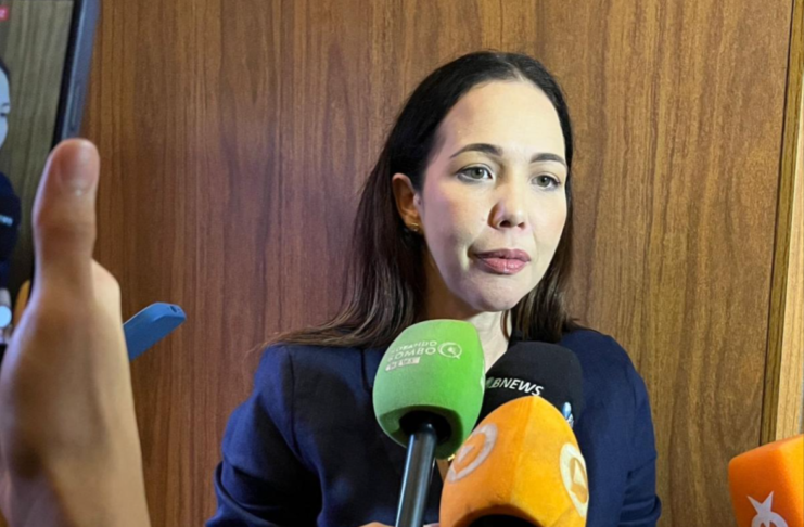 Vereadora assume vaga na AL e quer mudança para liberação de parlamentares a cargos estaduais