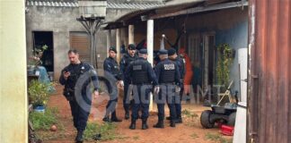 Homem mata esposa a facadas e tenta contra a vida em MT