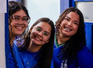 Governo de MT institui política estadual para prevenir violência e reforçar segurança nas escolas