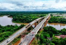 Governo de MT inaugura ponte na BR-163 em VG e entrega asfalto novo da MT-400 e de 4 bairros de Cuiabá