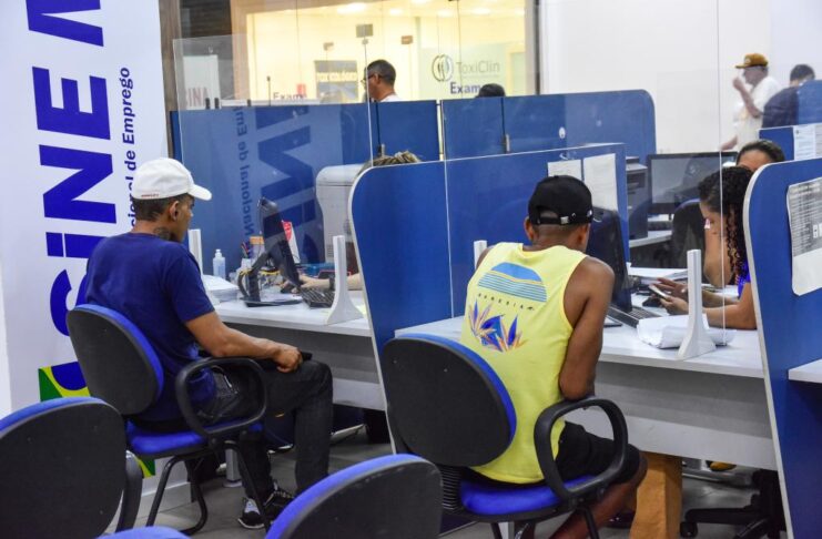 Sine Estadual oferta mais de 1.800 vagas de trabalho nesta semana