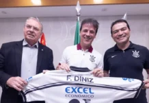 Fernando Diniz é anunciado como novo técnico do Corinthians