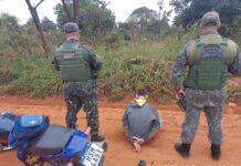 Monitorado por tornozeleira é preso com arma em rodovia