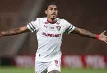 Fluminense arranca empate na Argentina e continua vivo na Libertadores
