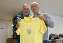 Pentacampeão com a seleção, Felipão é homenageado na Granja Comary