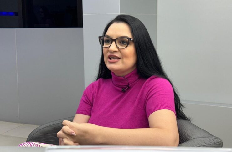 “A direita em si é cristã”, afirma vereadora ao rebater críticas sobre política em evento