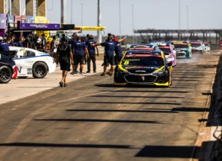 Nelsinho Piquet vence em Cuiabá única prova noturna do cirtuito brasileiro de Stock Car