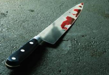 Menino de 11 anos ataca mãe com faca ao ser repreendido