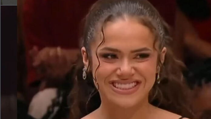 MAISA-SILVA.jpg